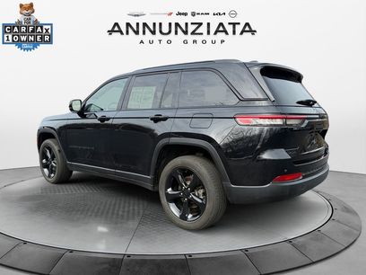 Used 2023 Jeep Grand Cherokee Altitude
