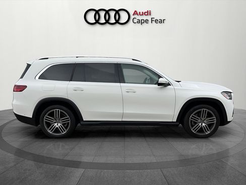 Used 2024 Mercedes-Benz GLS 450 4MATIC image 6