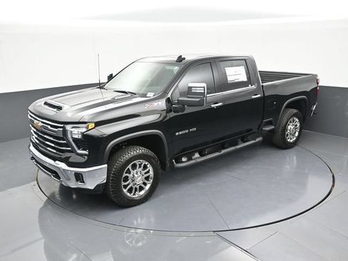 New 2026 Chevrolet Silverado 2500 LTZ w/ LTZ Convenience Package AWD/4WD image 73