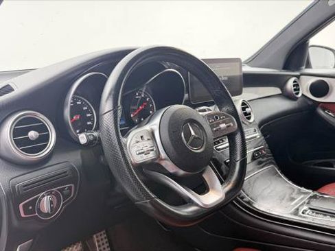 Used 2021 Mercedes-Benz GLC 300 w/ AMG Line image 23