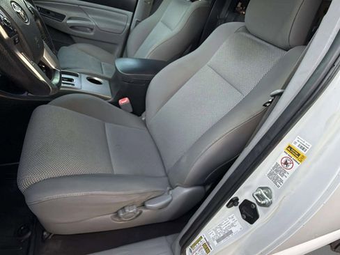 Used 2015 Toyota Tacoma PreRunner image 25