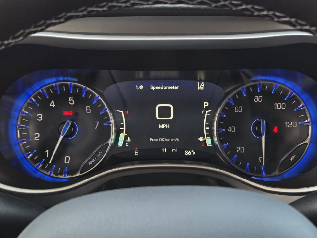New 2027 Chrysler Pacifica Select FWD image 11