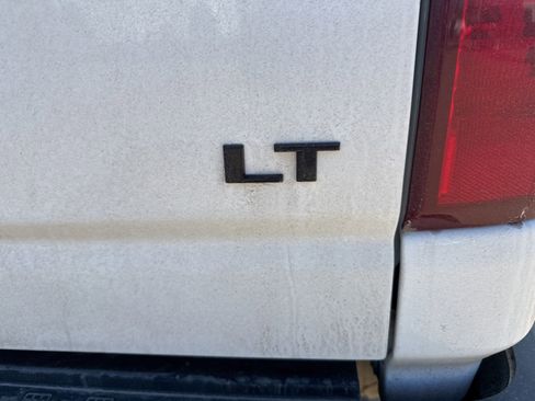 Used 2022 Chevrolet Silverado 2500 LT w/ Z71 Sport Edition image 9