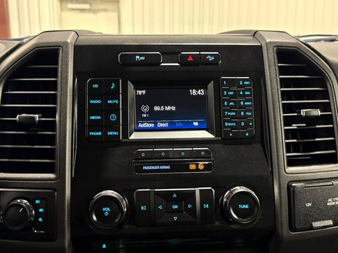 Used 2018 Ford F250 XL w/ Power Equipment Group AWD/4WD image 35