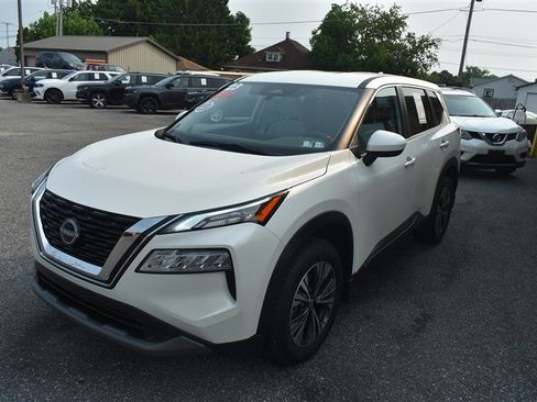 Used 2023 Nissan Rogue SV AWD/4WD image 8