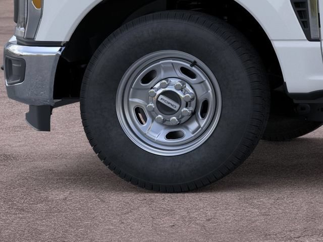 New 2026 Ford F250 XL w/ XL Chrome Package RWD image 19