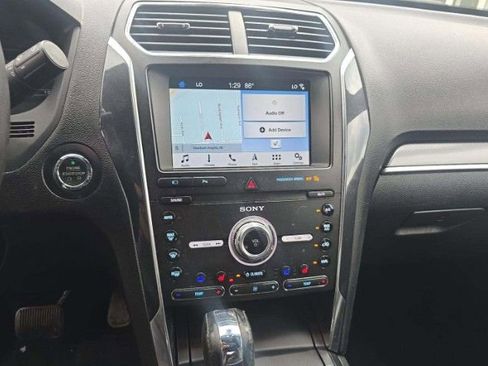 Used 2019 Ford Explorer Sport w/ Equipment Group 401A AWD/4WD image 6