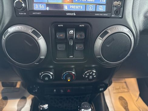 Used 2015 Jeep Wrangler Unlimited Sport w/ Quick Order Package 24S image 27