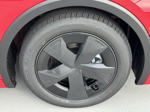 New 2026 Toyota Prius Plug-In Hybrid FWD image 15