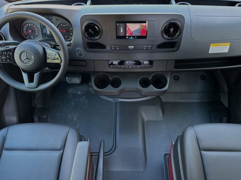 Used 2024 Mercedes-Benz Sprinter 144 Cargo image 14