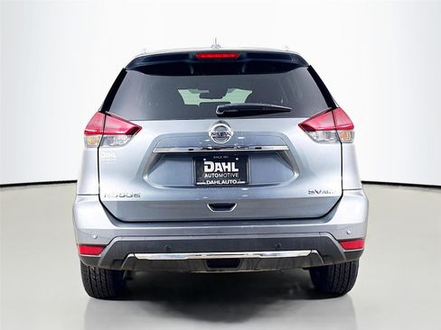 Used 2020 Nissan Rogue SV w/ Premium Package image 6