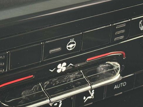 New 2025 Jeep Grand Cherokee Limited image 36