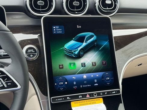 New 2026 Mercedes-Benz GLC 300 4MATIC image 26