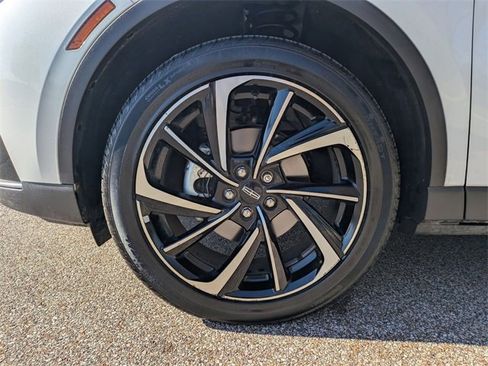 Used 2023 Lincoln Corsair Reserve w/ Equipment Group 201A image 10