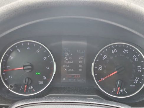 Used 2019 Toyota RAV4 XLE image 11