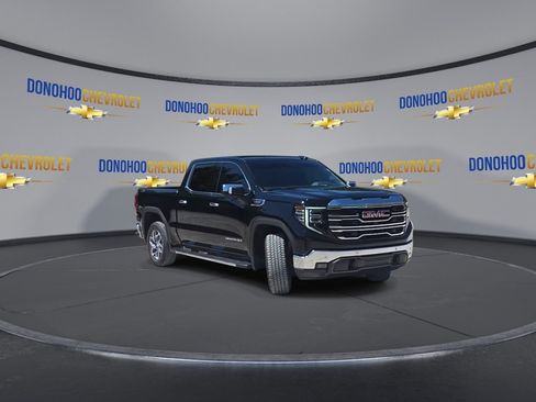 Used 2026 GMC Sierra 1500 SLT w/ SLT Premium Plus Package AWD/4WD image 9