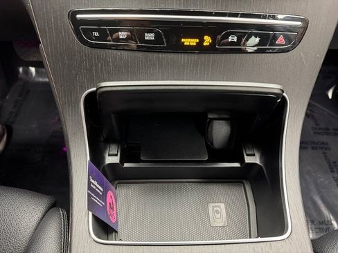 Used 2022 Mercedes-Benz GLC 300 4MATIC w/ Multimedia Package Lite image 19