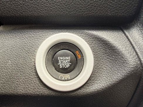 Used 2018 RAM 3500 Laramie AWD/4WD image 21