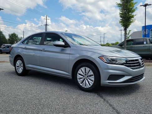 Used 2020 Volkswagen Jetta S FWD image 3