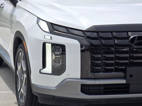 Used 2023 Hyundai Palisade Limited FWD image 7