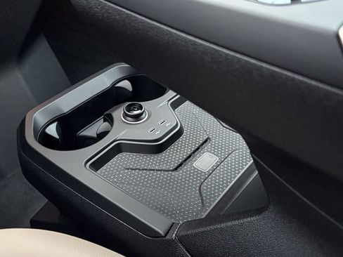 Used 2026 BMW iX xDrive45 image 27