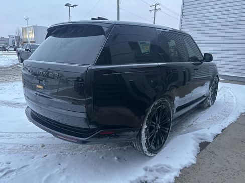 Used 2025 Land Rover Range Rover SE image 5