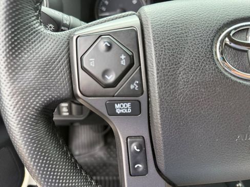 Used 2021 Toyota Tacoma TRD Off-Road AWD/4WD image 21