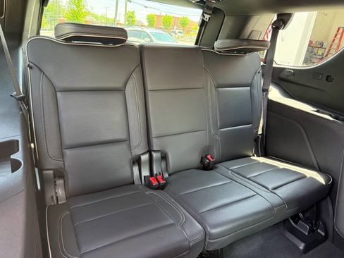 Used 2021 GMC Yukon SLT w/ SLT Luxury Plus Package AWD/4WD image 15