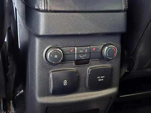 Used 2018 Ford Explorer Platinum AWD/4WD image 13