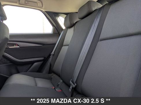 Used 2025 MAZDA CX-30 AWD 2.5 S image 17