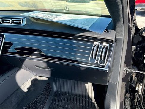 Used 2024 Mercedes-Benz S 580e 4MATIC Sedan image 23