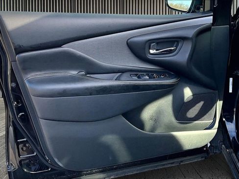 Used 2020 Nissan Murano SV image 24