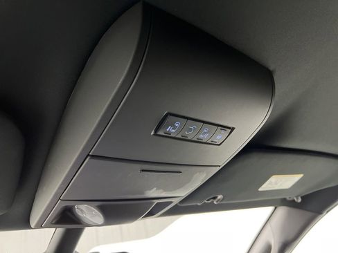 Used 2019 Dodge Grand Caravan SXT image 23