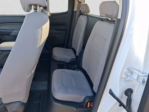Used 2018 GMC Canyon 4x4 Extended Cab w/ Convenience Package image 11