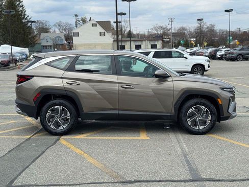 New 2026 Hyundai Tucson Blue SE AWD/4WD image 6