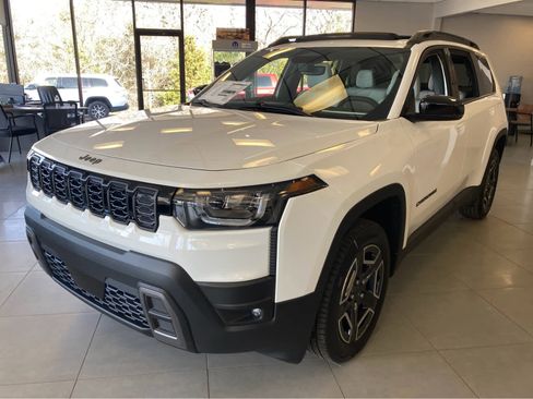 New 2026 Jeep Cherokee Limited image 28