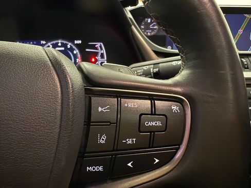 Used 2019 Lexus ES 350 w/ Accessory Package 2 FWD image 20