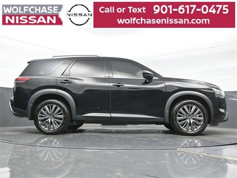 Used 2024 Nissan Pathfinder SL w/ SL Premium Package image 25
