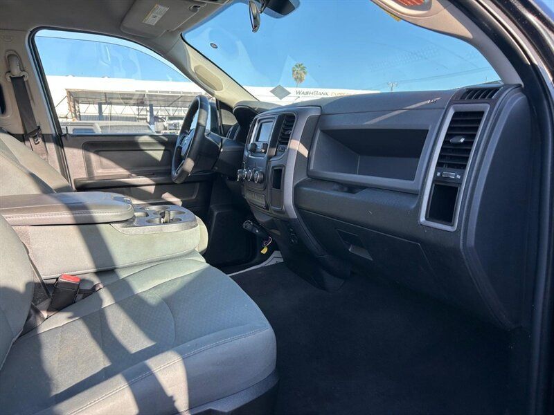 Used 2018 RAM 1500 Express RWD image 11