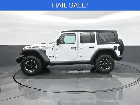 Used 2024 Jeep Wrangler Rubicon w/ Convenience Group image 4