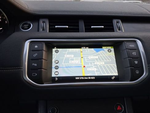 Used 2019 Land Rover Range Rover Evoque SE AWD/4WD image 22