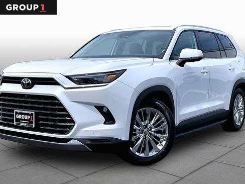 Used 2026 Toyota Grand Highlander AWD image 1