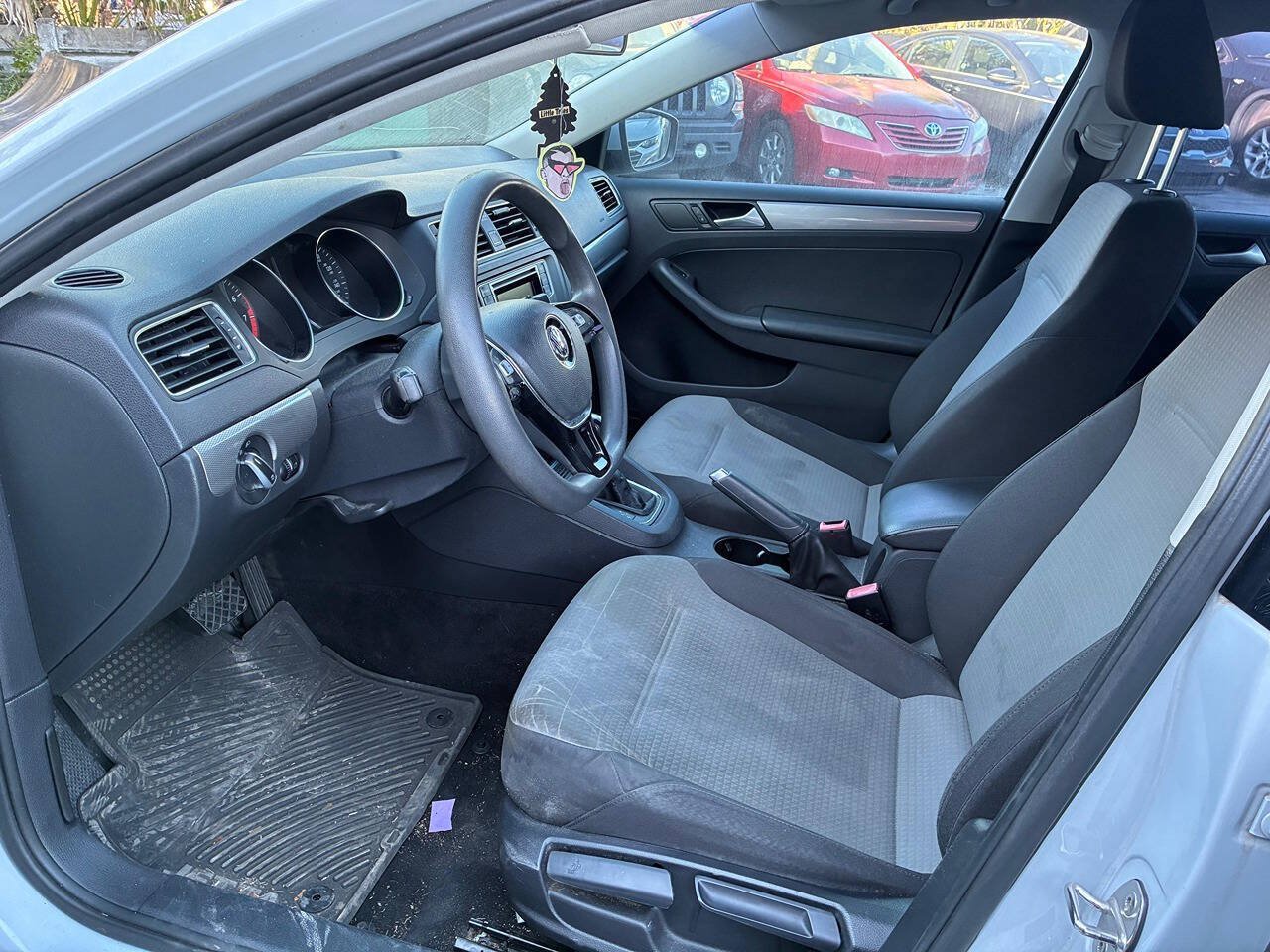 Used 2018 Volkswagen Jetta S FWD image 10