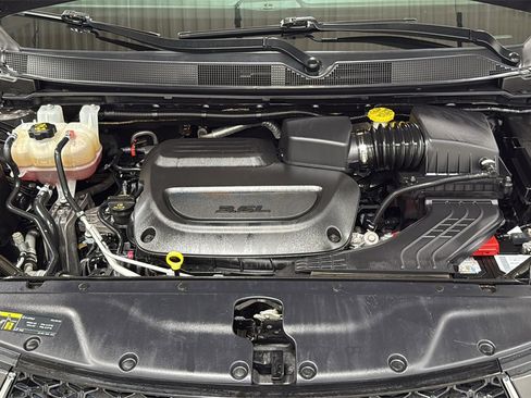 Used 2022 Chrysler Pacifica Limited image 26