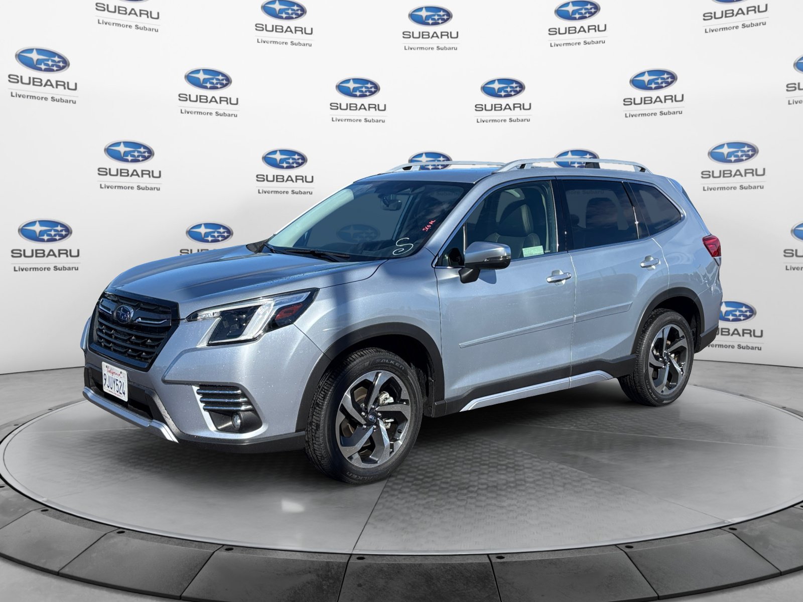 Used 2023 Subaru Forester Touring AWD/4WD image 3
