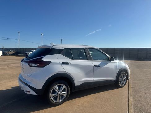 Certified 2023 Nissan Kicks S FWD image 19
