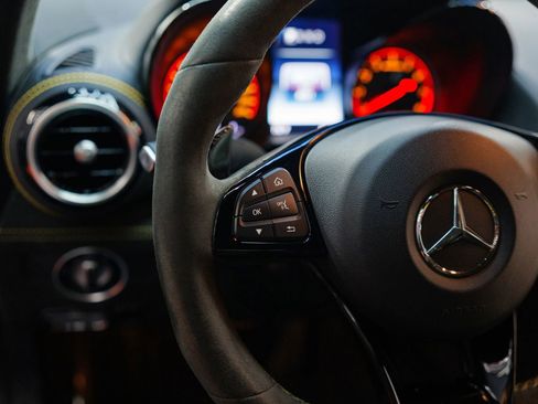 Used 2018 Mercedes-Benz AMG GT R image 34