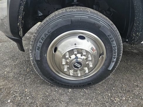 Used 2024 RAM 5500 Tradesman AWD/4WD image 12