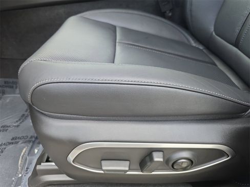 New 2025 Jeep Wagoneer L Series II image 30