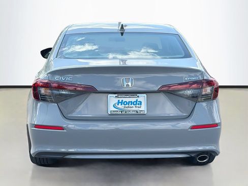 Used 2025 Honda Civic Sport image 6
